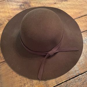 New brown hat